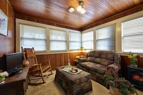Avenue Hotel Bed & Breakfast Hotel
