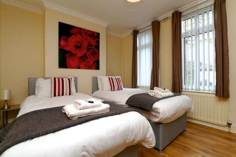Hotel 90 Ainsworth Ave Guest House NEW