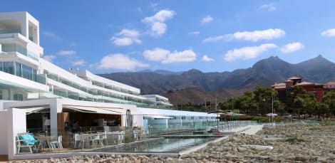 Apartahotel Baobab Suites