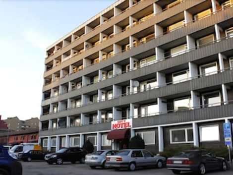 City Hotel