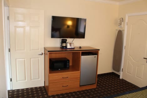 Riverside Inn & Suites Santa Cruz Hotel