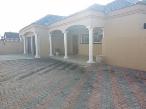 Alicias Bed and Breakfast Hotel