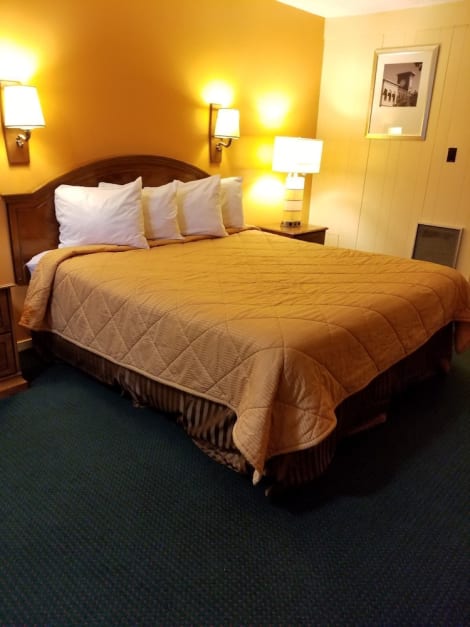 Shasta Lodge Redding Hotel