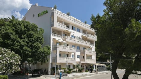 Aparthotel Flora Hotel