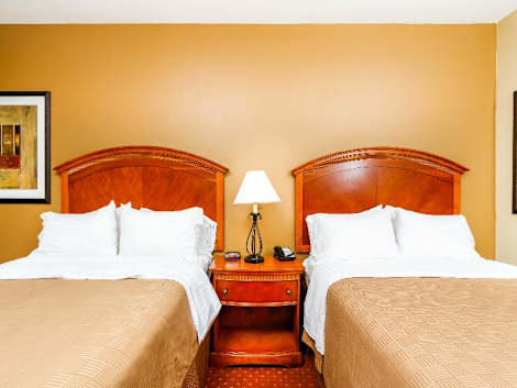 OYO Townhouse Oklahoma City Airport Hotel