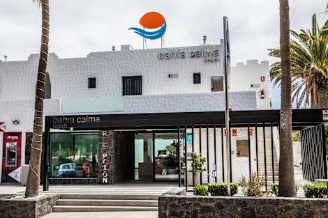 Apartamentos Bahia Calma Beach Hotel