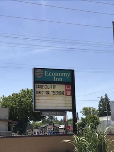 Economy Inn Hotel