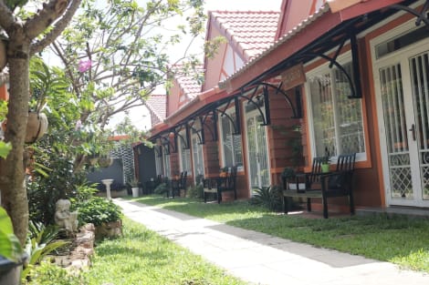 OUR HOUSE BUNGALOW Hotel