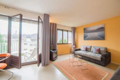 Hotel Visitation Private Studio