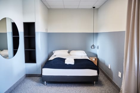 Base Hotel