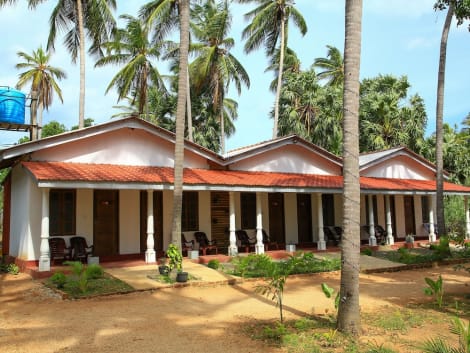 OYO 350 Marin Garden Hotel
