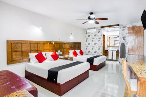 Hotel Capital O Maioris