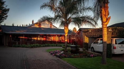 Diamond Rose Guesthouse Hotel