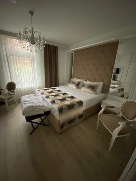 Kispet Deluxe Hotel