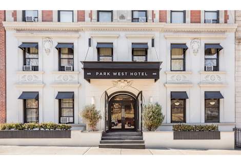 Park West Hotel