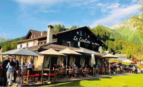 Le Coucou Hotel & Restaurant-Bar Hotel