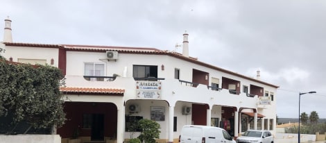 Quartos e Apartamentos Atalaia Hotel
