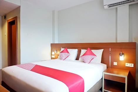 Capital O 847 Megara Hotel