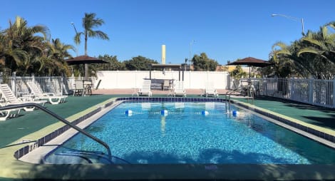 Sunshine Inn & Suites Venice, FL Hotel