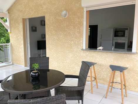 Hôtel Sunshayn House & Cars Rental
