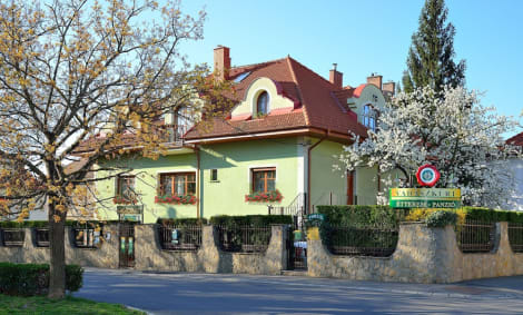 Vadászkürt Panzió Hotel