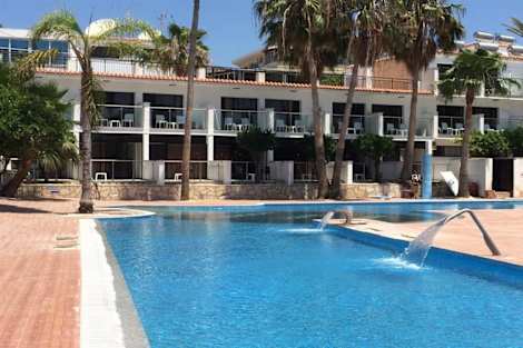 Hotel Pambos Napa Rocks / Katalina Apartments