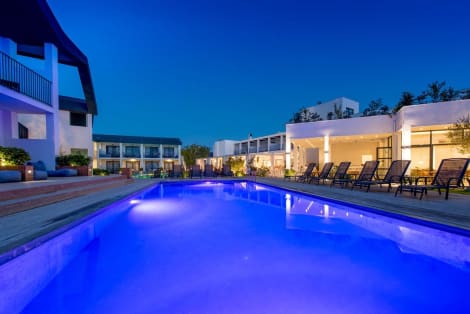Aqua Bay Hotel