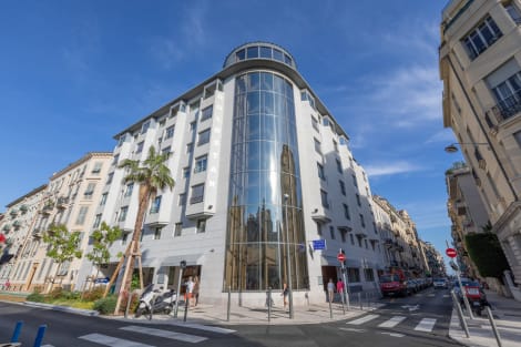 Hôtel Goldstar Suites
