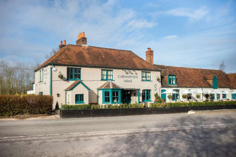 The Carnarvon Arms Hotel