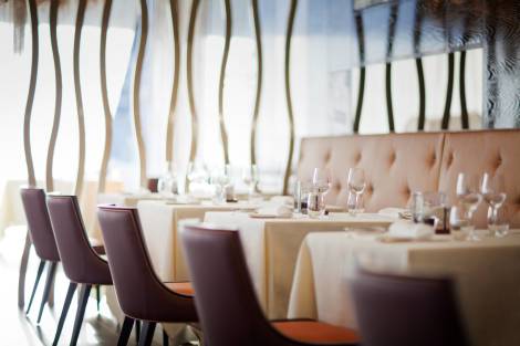 Jumeirah At Etihad Towers Hotel