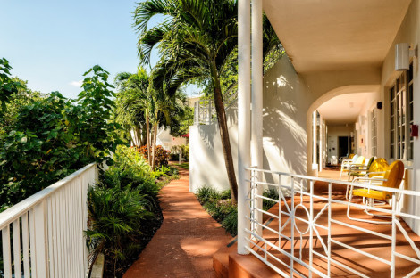 Apartahotel Tradewinds Apartment Hotel