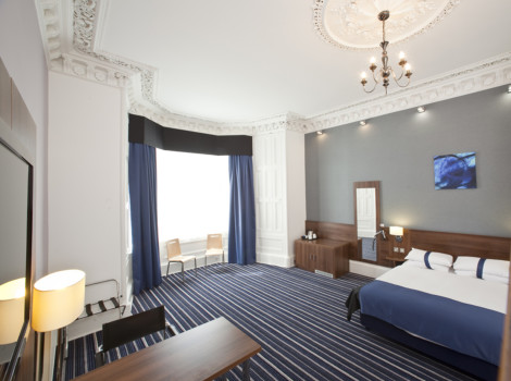 Piries Hotel