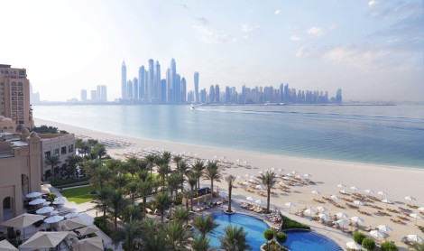 Fairmont The Palm Hotel