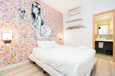 Apartamentos Ainb Las Ramblas-colon Apartment