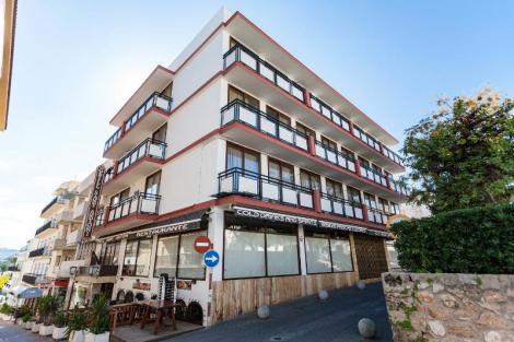 Hotel Apartamentos Tramuntana