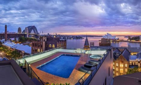 Holiday Inn Old Sydney Hotel
