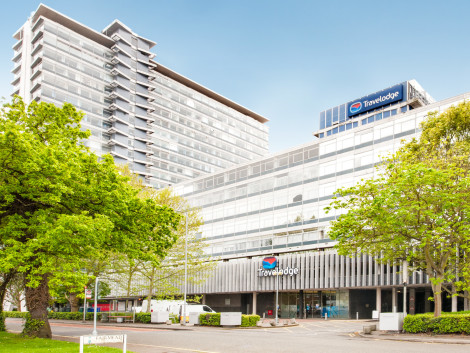 Travelodge London Chessington Tolworth Hotel