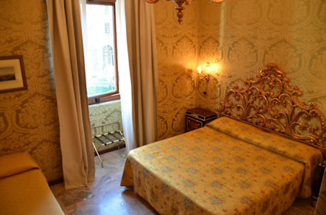 Des Epoques Hotel