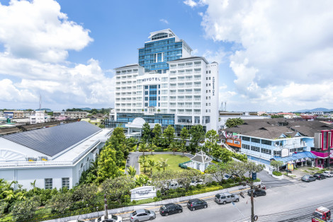 Novotel Phuket Phokeethra Hotel