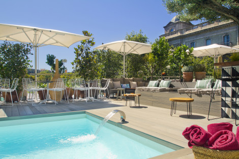 Oasis Hotel