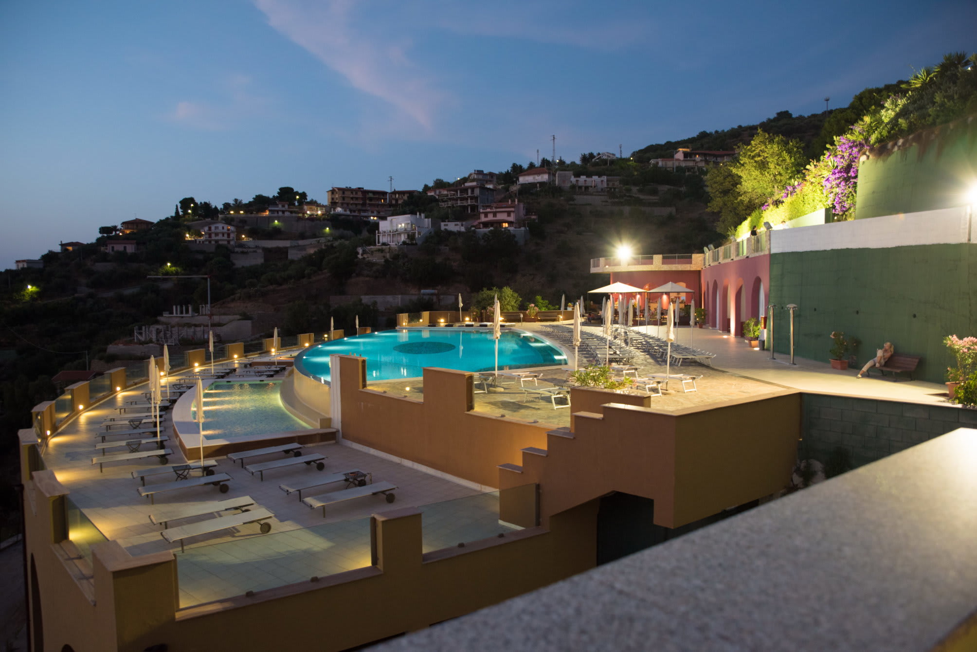 GH Avalon Sikani - photo 3