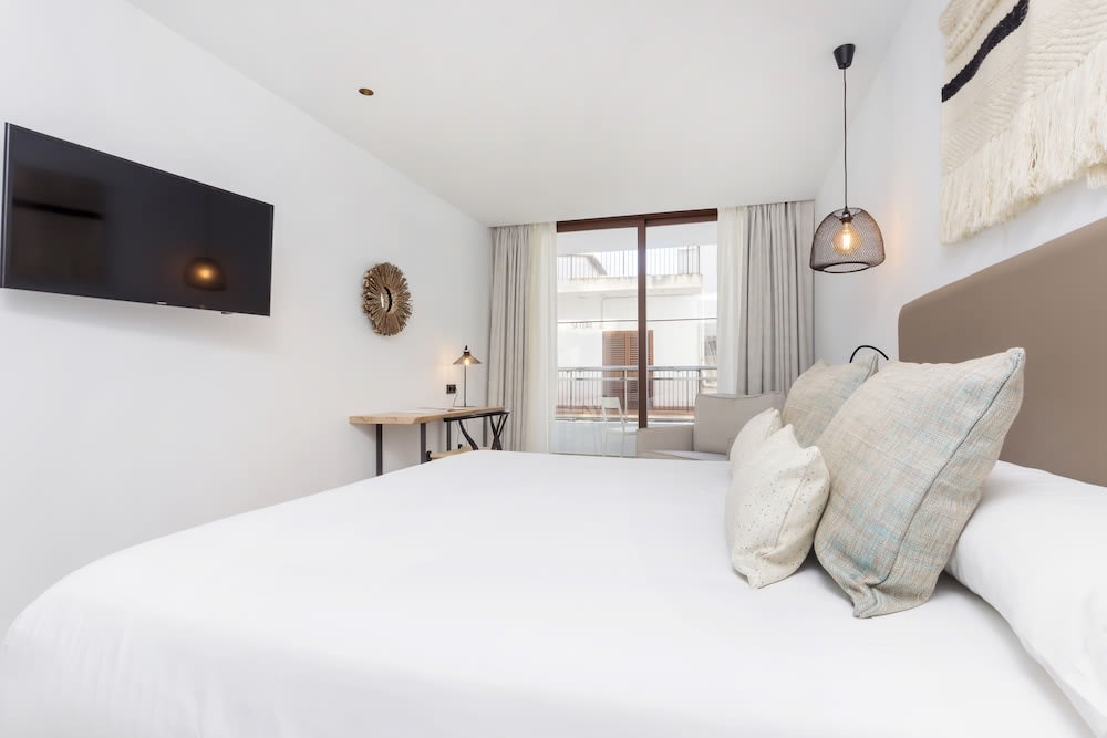 Hotel Sa Clau by Mambo - photo 4