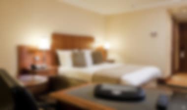 Convenient & Contemporary minutes from the Airport Hotel
