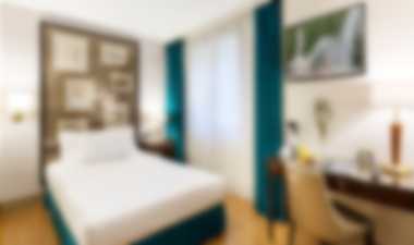 Hotel clásico de 4* en el barrio de Argüelles, cerca de la calle Princesa y la Gran Vía