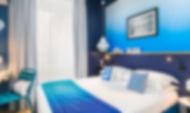 Hôtel 4 Étoiles, Entièrement Rénové, Dans Le Centre-ville Et À 3 Minutes À Pied De La Mer