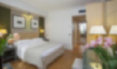 Hotel de negocios con habitaciones modernas y amplias en Novoli
