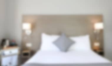 Romantic Beachside Hotel, Short Walk To The Centre Hotel