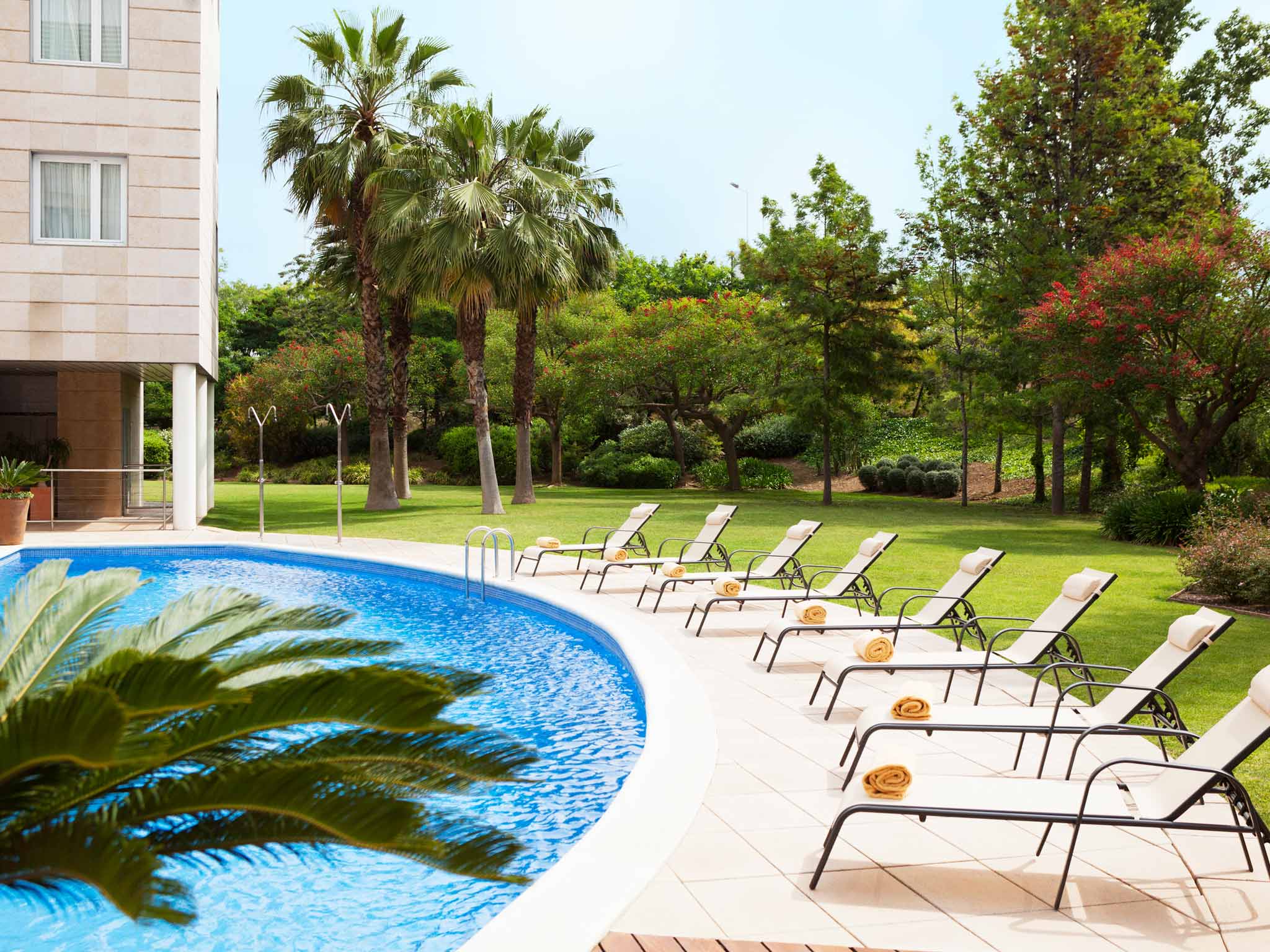 Trieste - Aeroporto di Barcellona - El Prat de Llobregat - Novotel Barcelona Cornellà
Trieste - Aeroporto di Barcellona - El Prat de Llobregat - Novotel Barcelona Cornellà