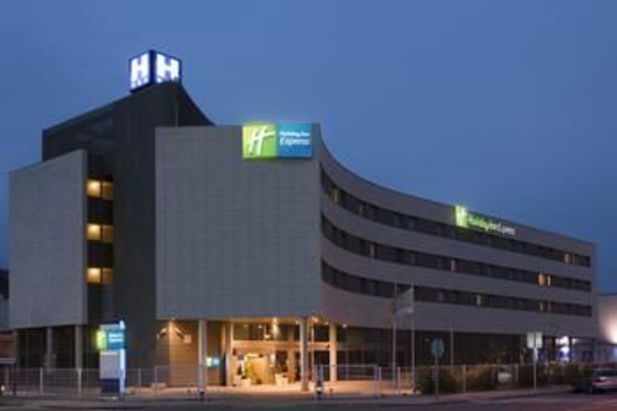 Palermo - Sant Cugat del Vallès - Holiday Inn Express Barcelona - Molins de Rei
Palermo - Sant Cugat del Vallès - Holiday Inn Express Barcelona - Molins de Rei
