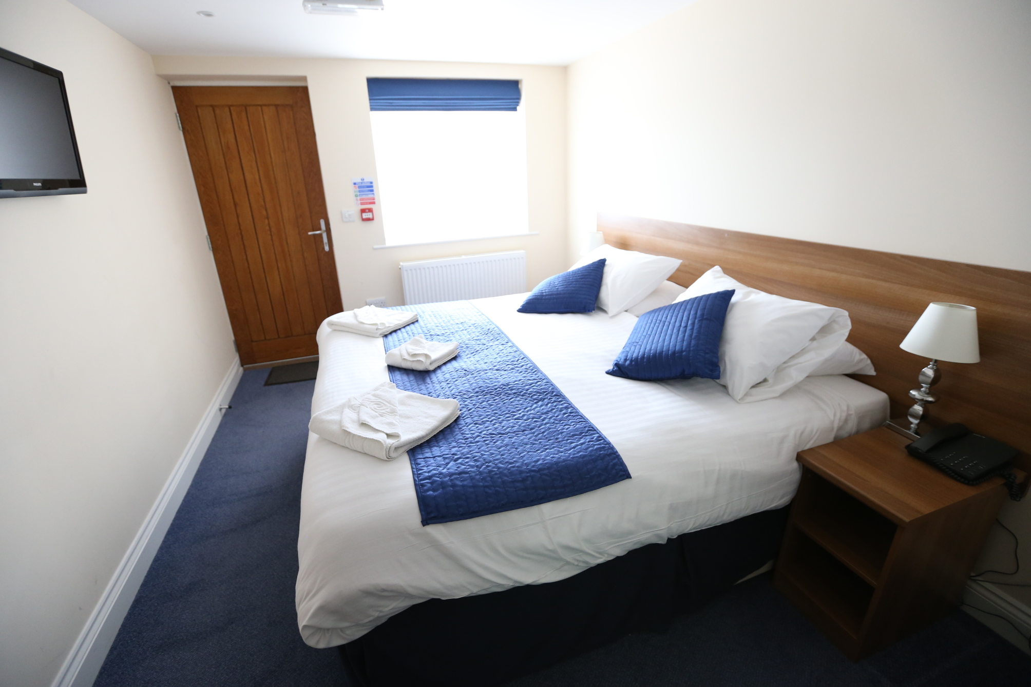 Milano - Redhill (Surrey) - Corner House Hotel Gatwick with bookable Holiday parking
Milano - Redhill (Surrey) - Corner House Hotel Gatwick with bookable Holiday parking